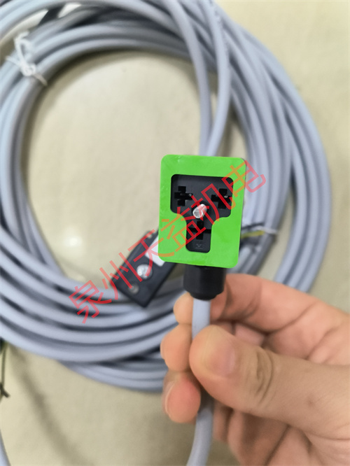 "4WE10D50 EW230N9K4 V" "插头带线 1" "R901393577" "3842518043" "R901334064  5-4WE10EB5X EG24N9K4QMBG24 M"